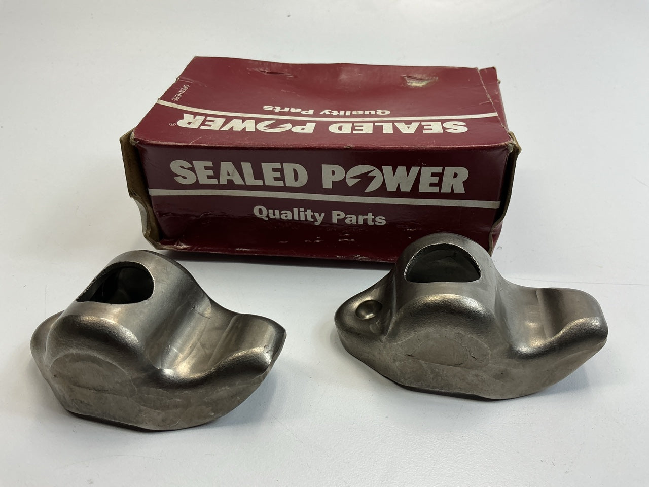 (2) Sealed Power R-856 Rocker Arms - 1965-1979 GM 260 330 350 400 403 425 455 V8