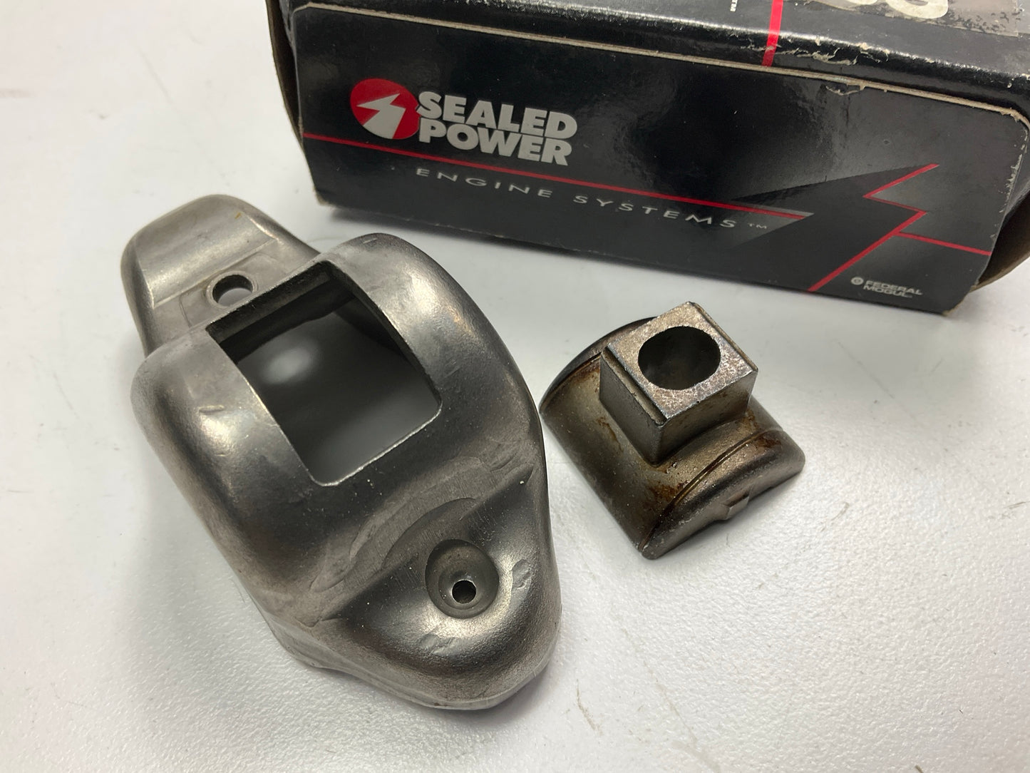 Sealed Power R896 Engine Rocker Arm Kit For 1982-1989 Ford Mercury 3.8L