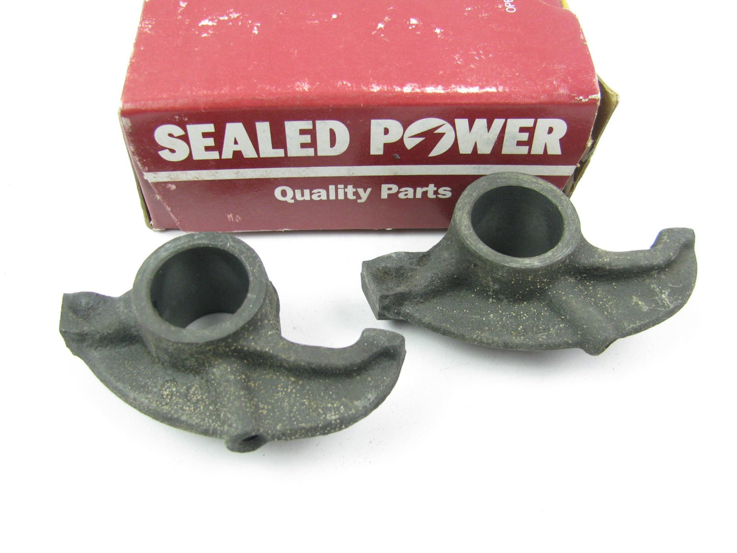 (2) Sealed Power R961 Rocker Arms - 84-89 Toyota Van  2.0L 2.2L