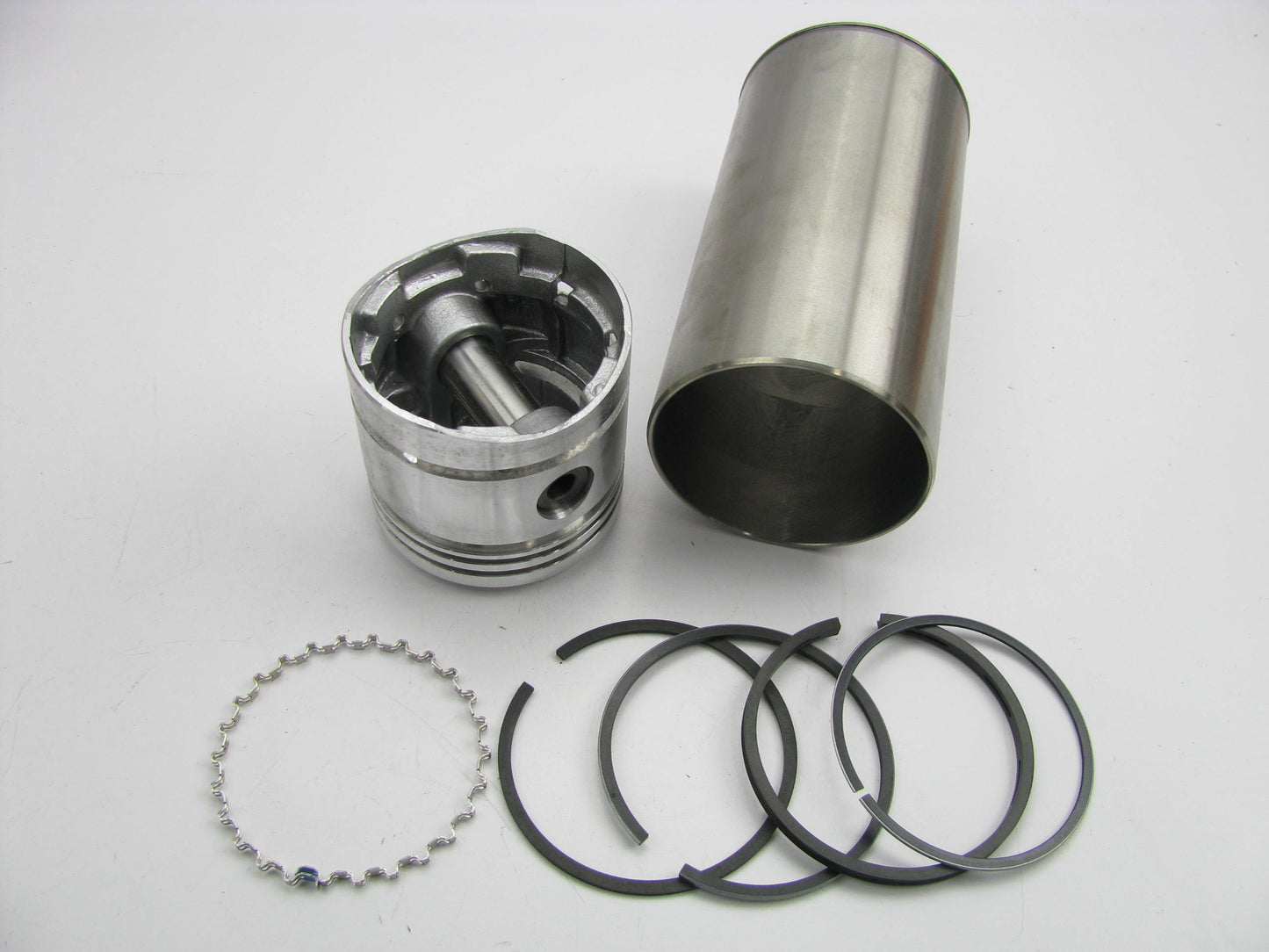 Sealed Power SL1624 Engine Piston & Cylinder Kit - 1932-1952 Ford Tractor 120