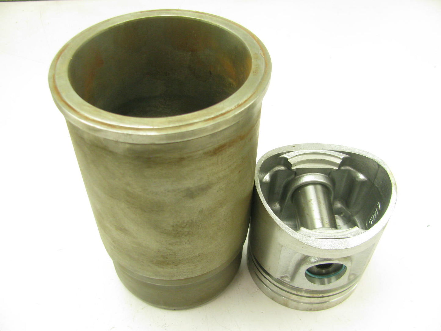 Sealed Power Engine Piston & Cylinder Sleeve For John Deere JD329 6600 Combine