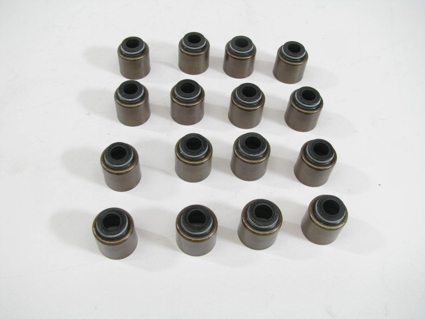 (16) Sealed Power ST-2070 Engine Valve Stem Oil Seals