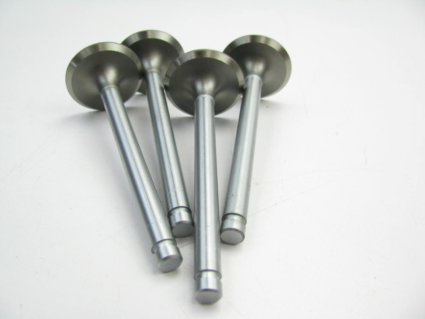 (4) Sealed Power V2012 Intake Valves For 1972-1973 Datsun 1200 A12