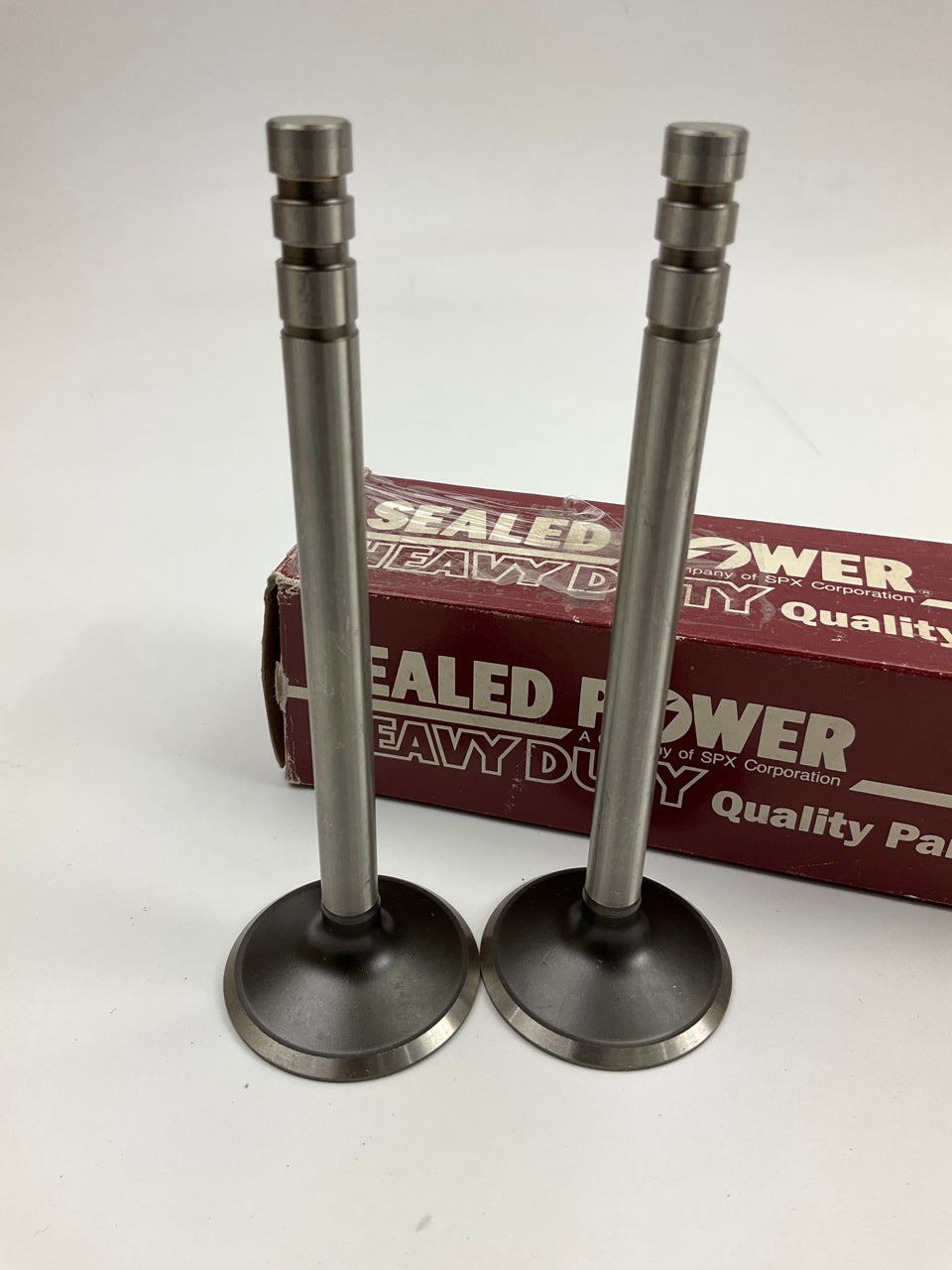 (2) Sealed Power V-2050 Engine Intake Valve - International V401 V461 V478 V549