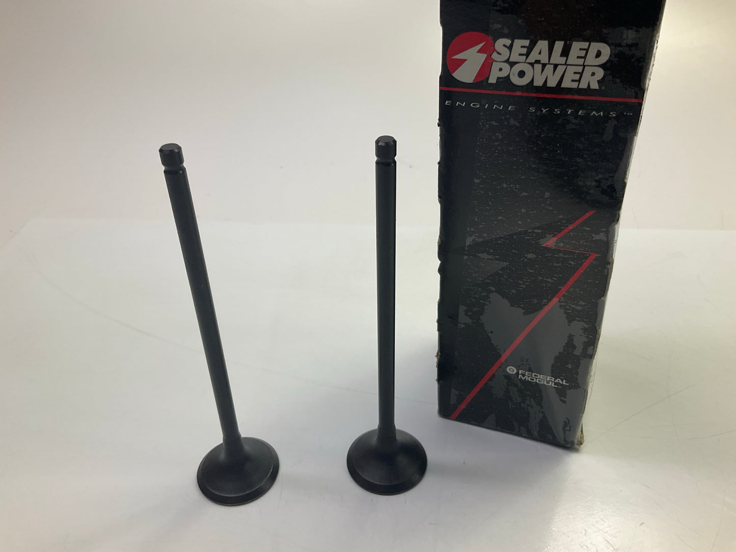 (2) Sealed Power V2565X Engine Exhaust Valves 90-96 Honda Accord, 92-96 Prelude