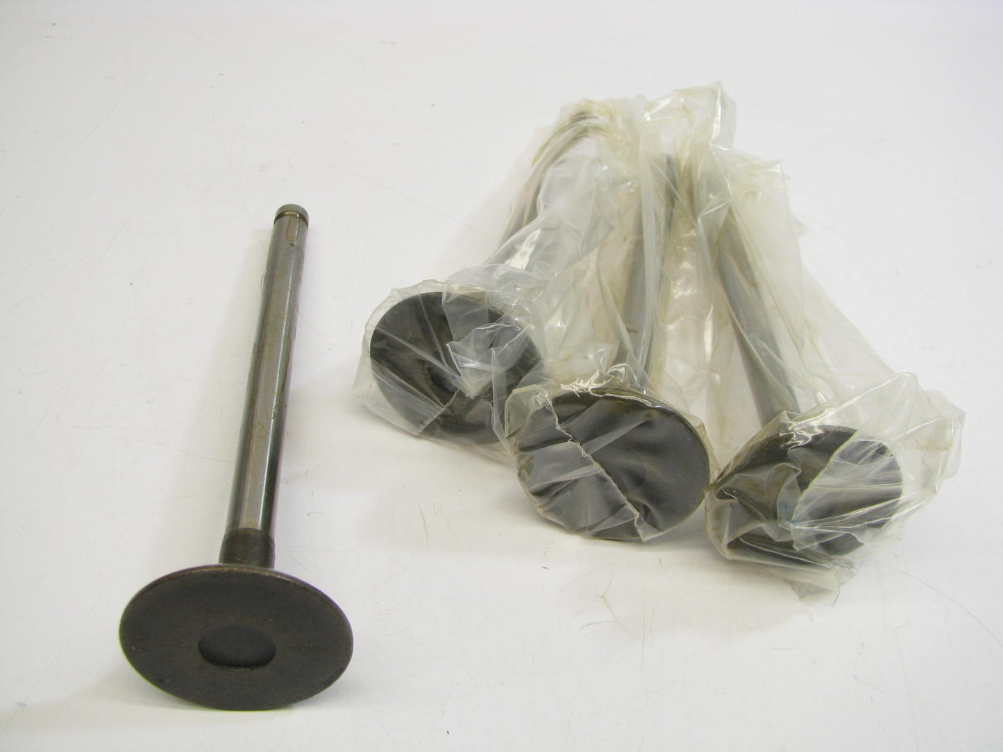 (4) S. Power Engine Intake Valves - 70-77 Audi 100 1.9L 70-72 Audi Super 90 1.8L