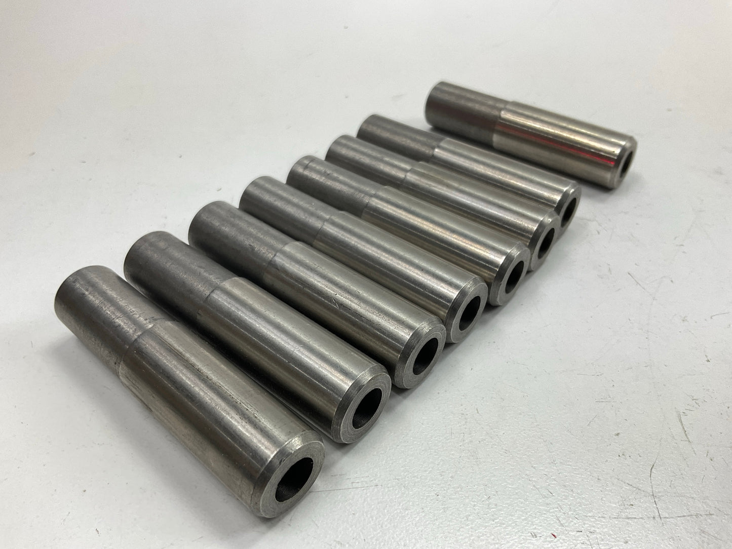 (8) Sealed Power VG-696 Engine Valve Guide For Continental G193, G4193