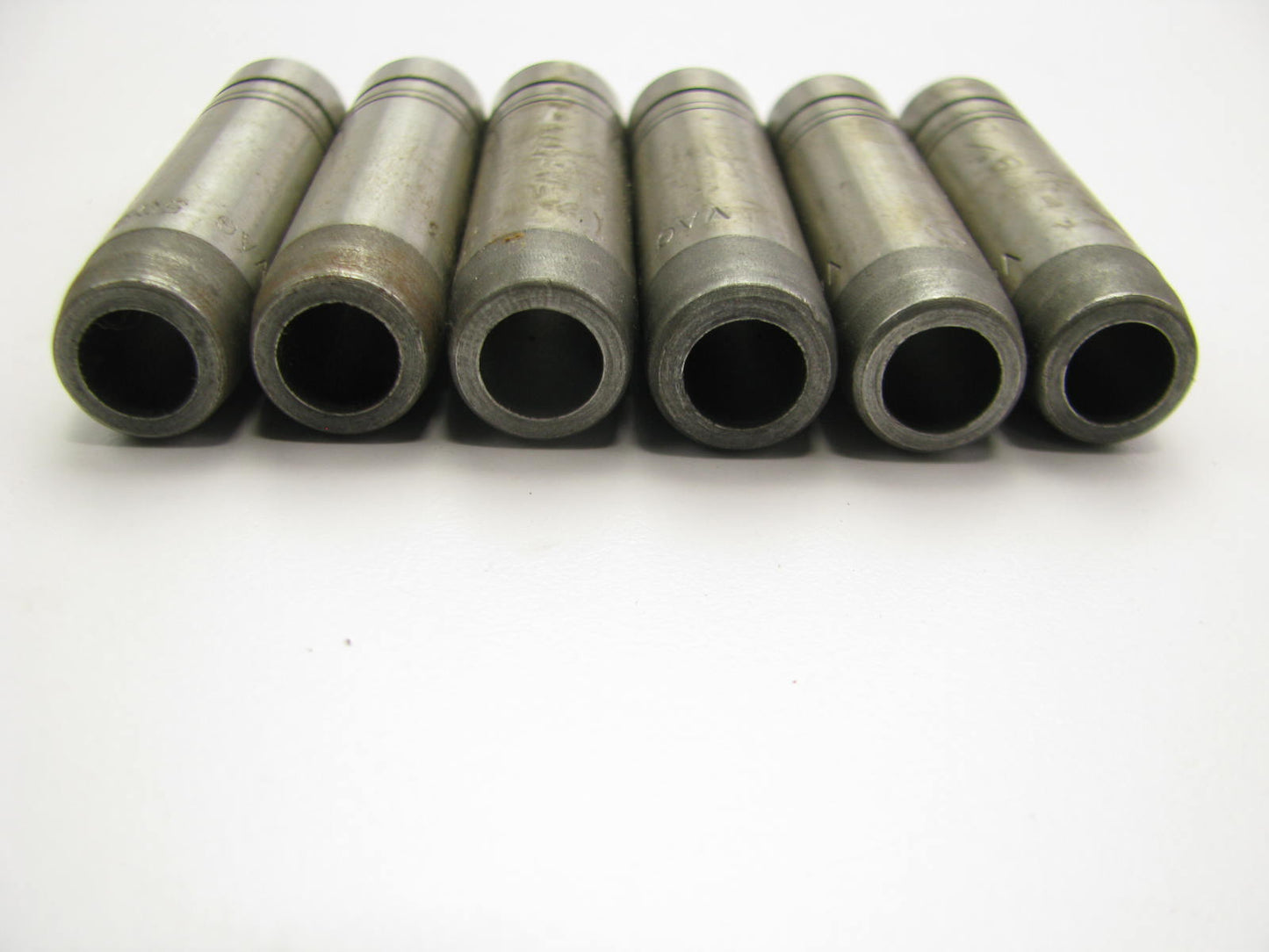 (6) Sealed Power VG-877 Engine Valve Guide For 1972-1980 XJ6 4.2L-L6