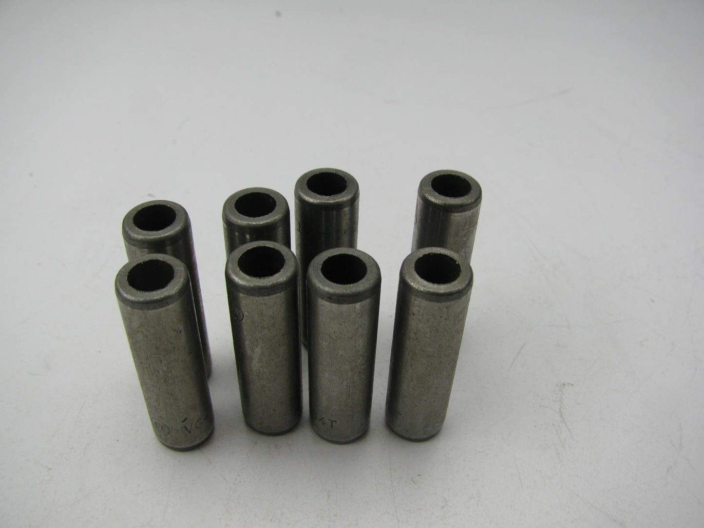 (8) Sealed Power VG1404T Engine Valve Guide For 1991-1998 Saturn 1.9L-L4