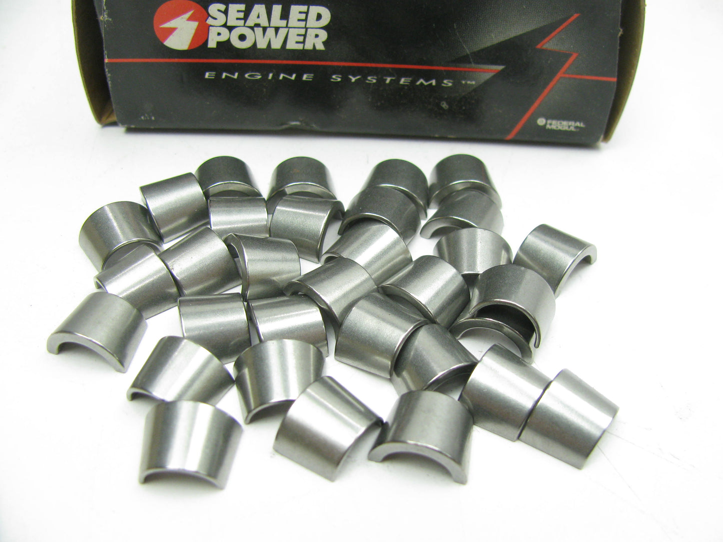 (32) Sealed Power VK-138 Engine Valve Spring Retainer Keepers