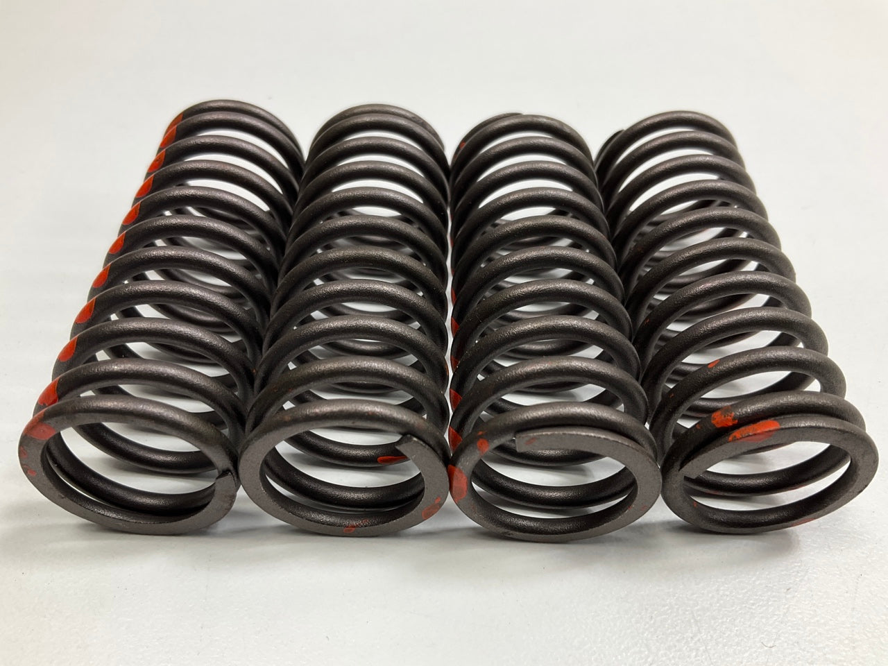 (4) Sealed Power VS-242 Engine Valve Spring For International Tractor C113 C152