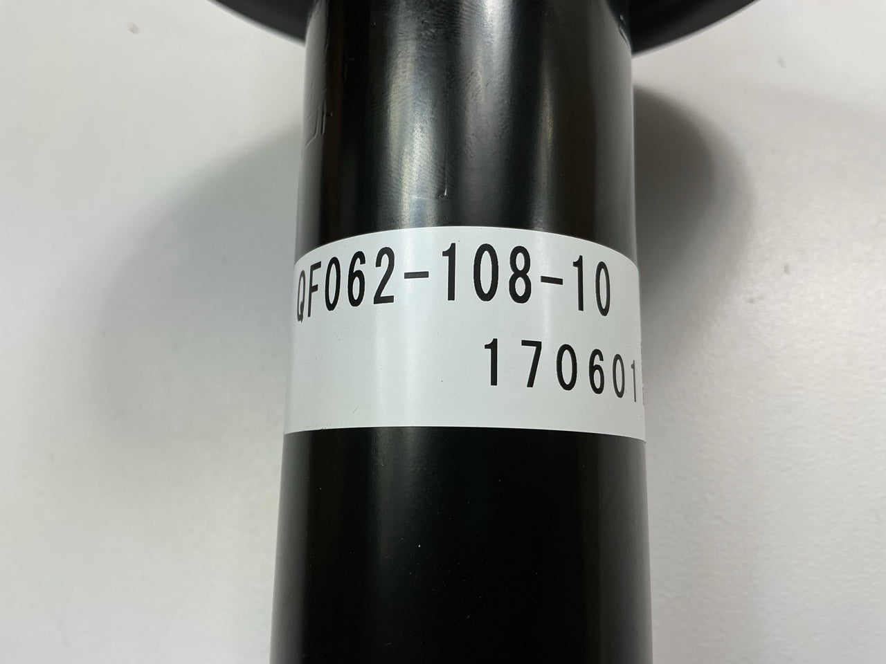 Showa QF062-108-10 Rear Suspension Strut For 2012-2016 Subaru Impreza