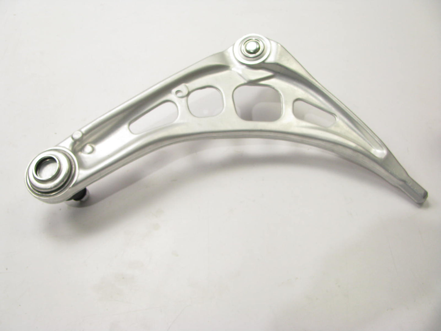SIC 102-5108 Front Right Lower Suspension Control Arm And Ball Joint Assembly