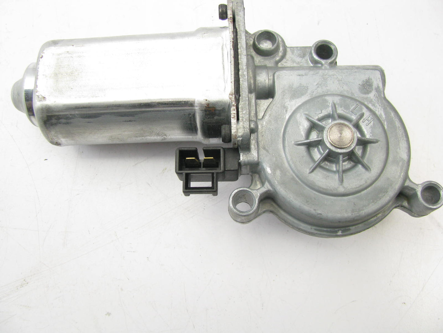 Siemens Vdo WL42002 FRONT Power Window Motor 82326