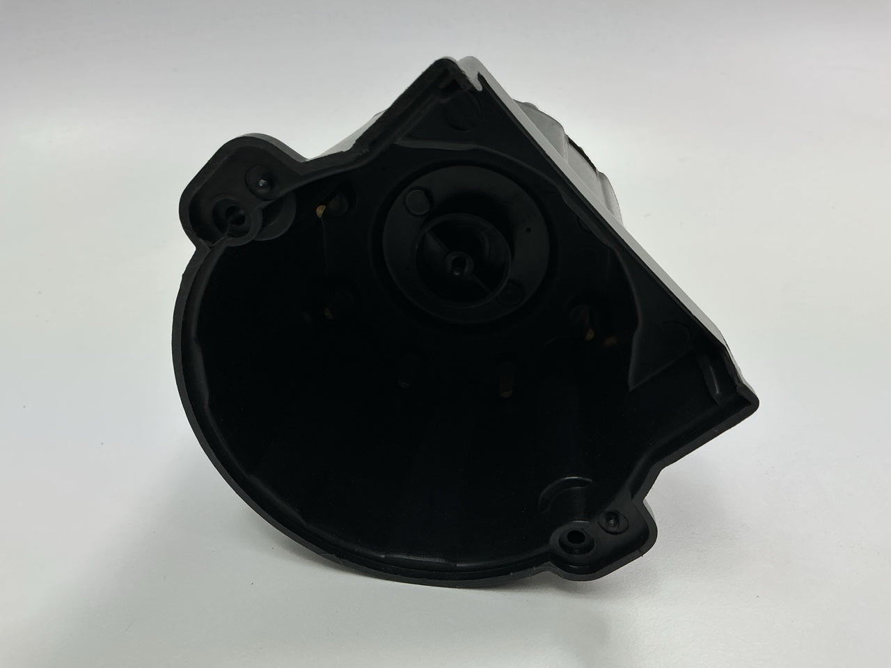 Sierra 18-5354 Distributor Cap - Replaces 38070, 3854548, 808483T3