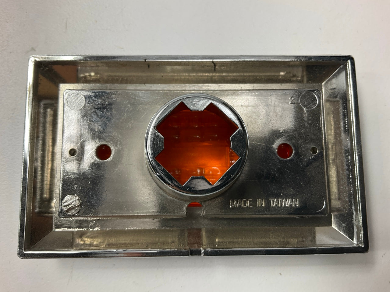Signal-stat 1571AD Side Marker Amber Light Lamp 3.75'' H X 2.75'' W X 3.75 L