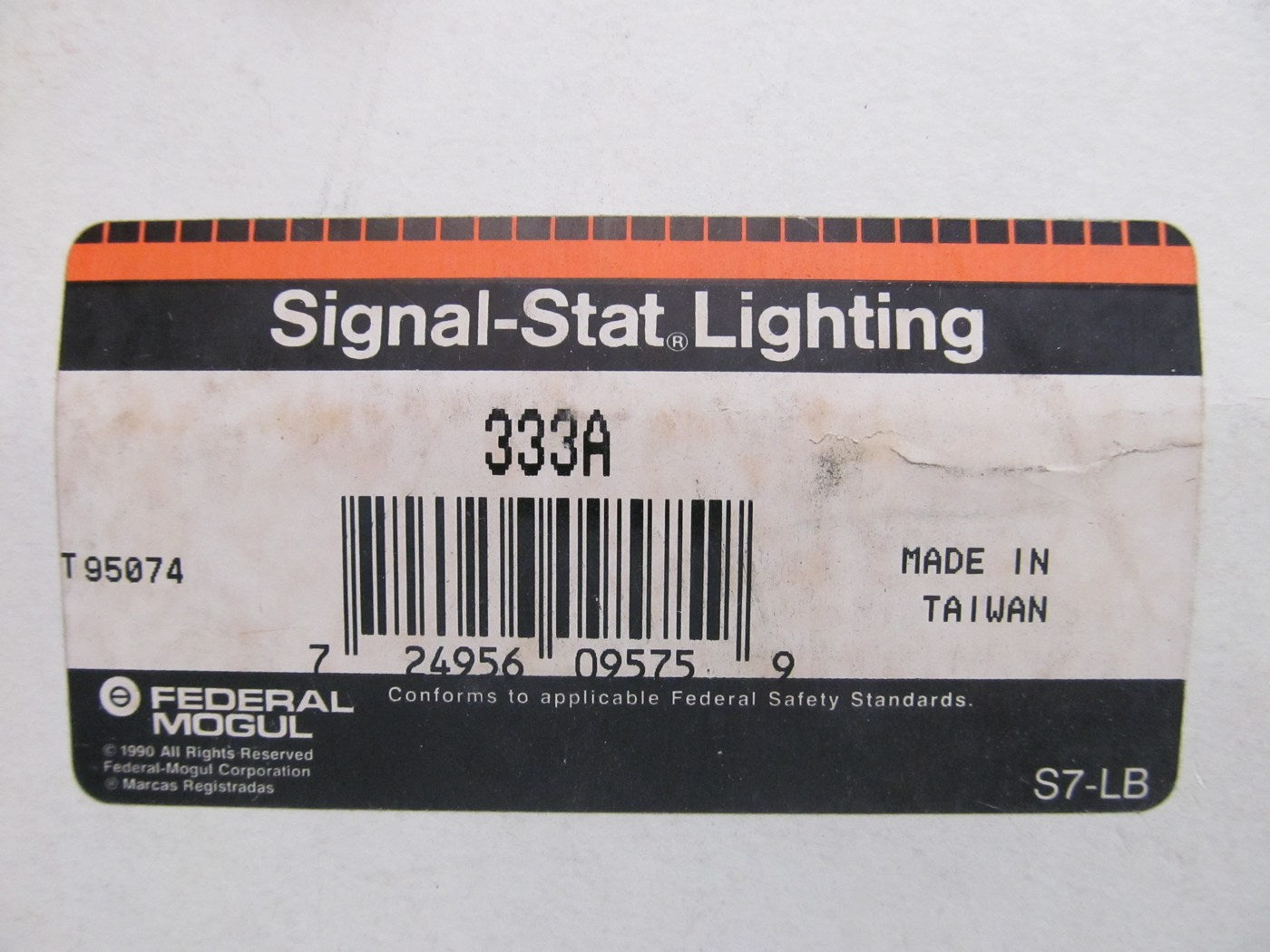 Vintage SIGNAL-STAT 333A AMBER Rotating Beacon Lamp With Magnetic Base, 12V Plug