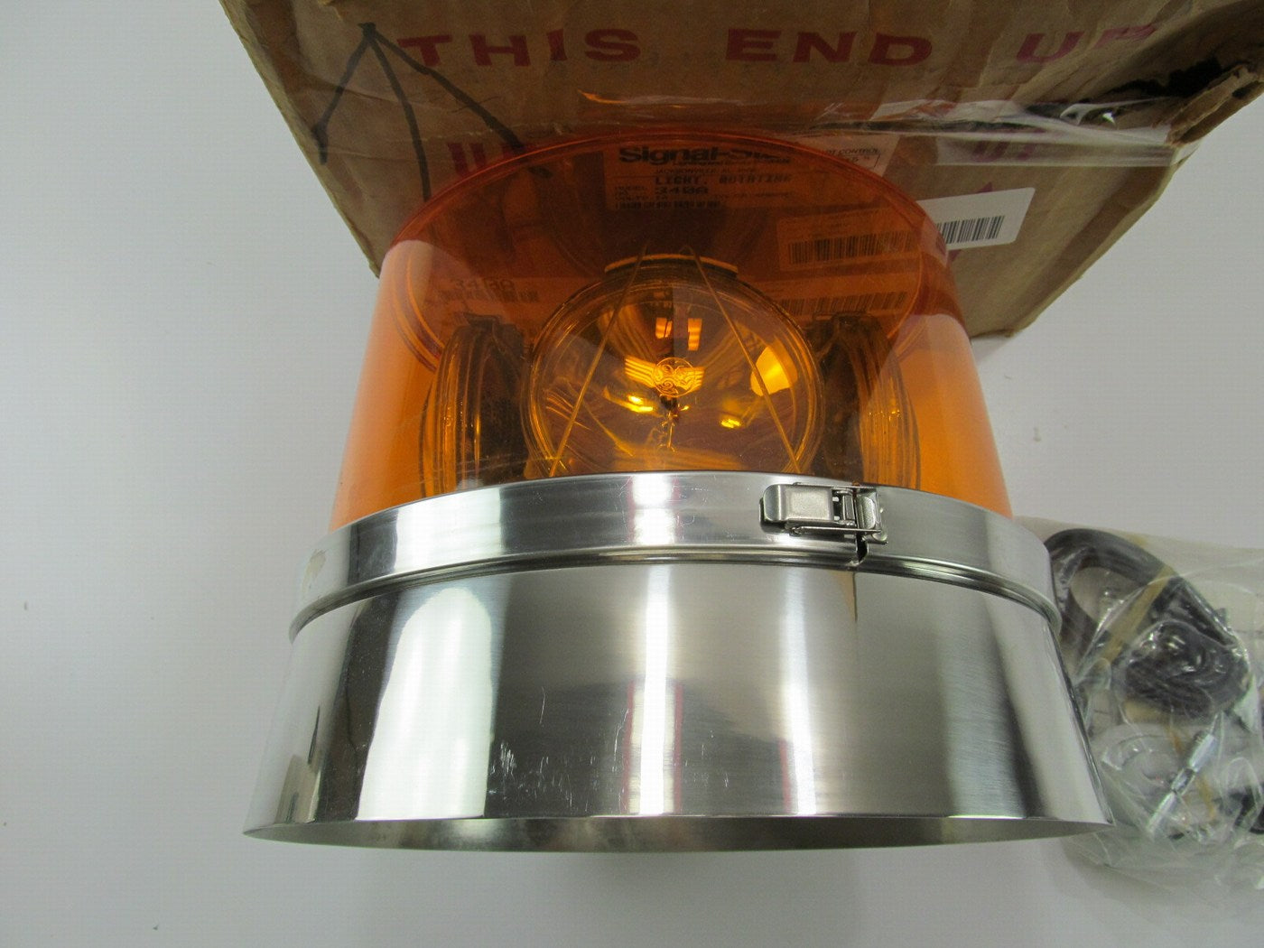 Signal-stat 340 340A Amber 12V Emergency Rotating Beacon Light