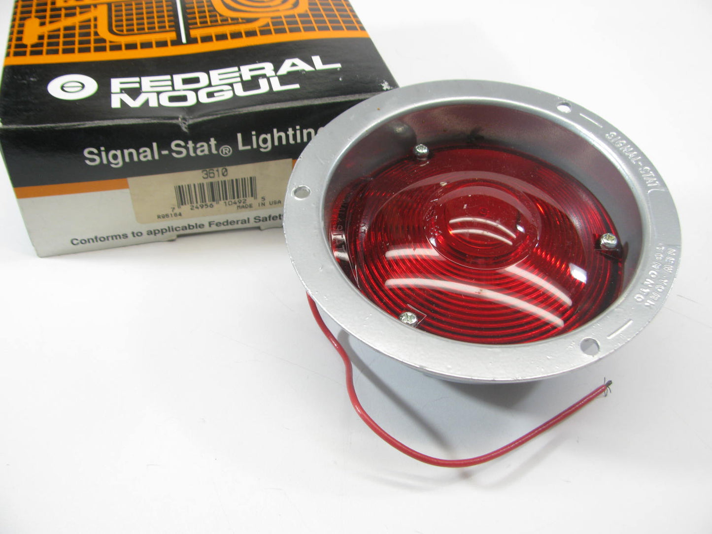 Vintage Signal-stat 3610 UNIVERSAL Red Tail Light Lamp