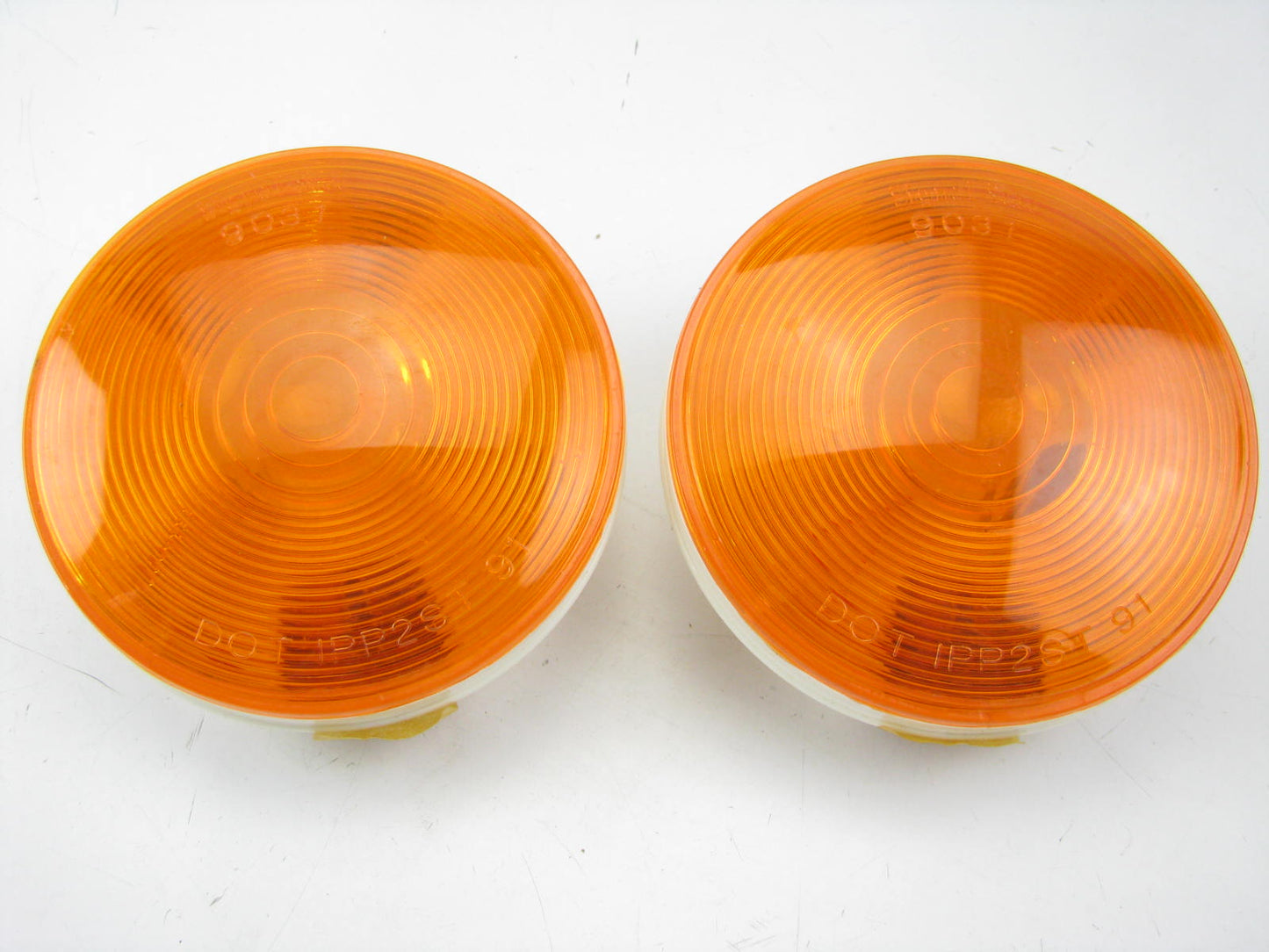 (2) Signal-Stat 4041A 40 Series, 4'' Yellow Round Sealed Turn Signal Light Lamps