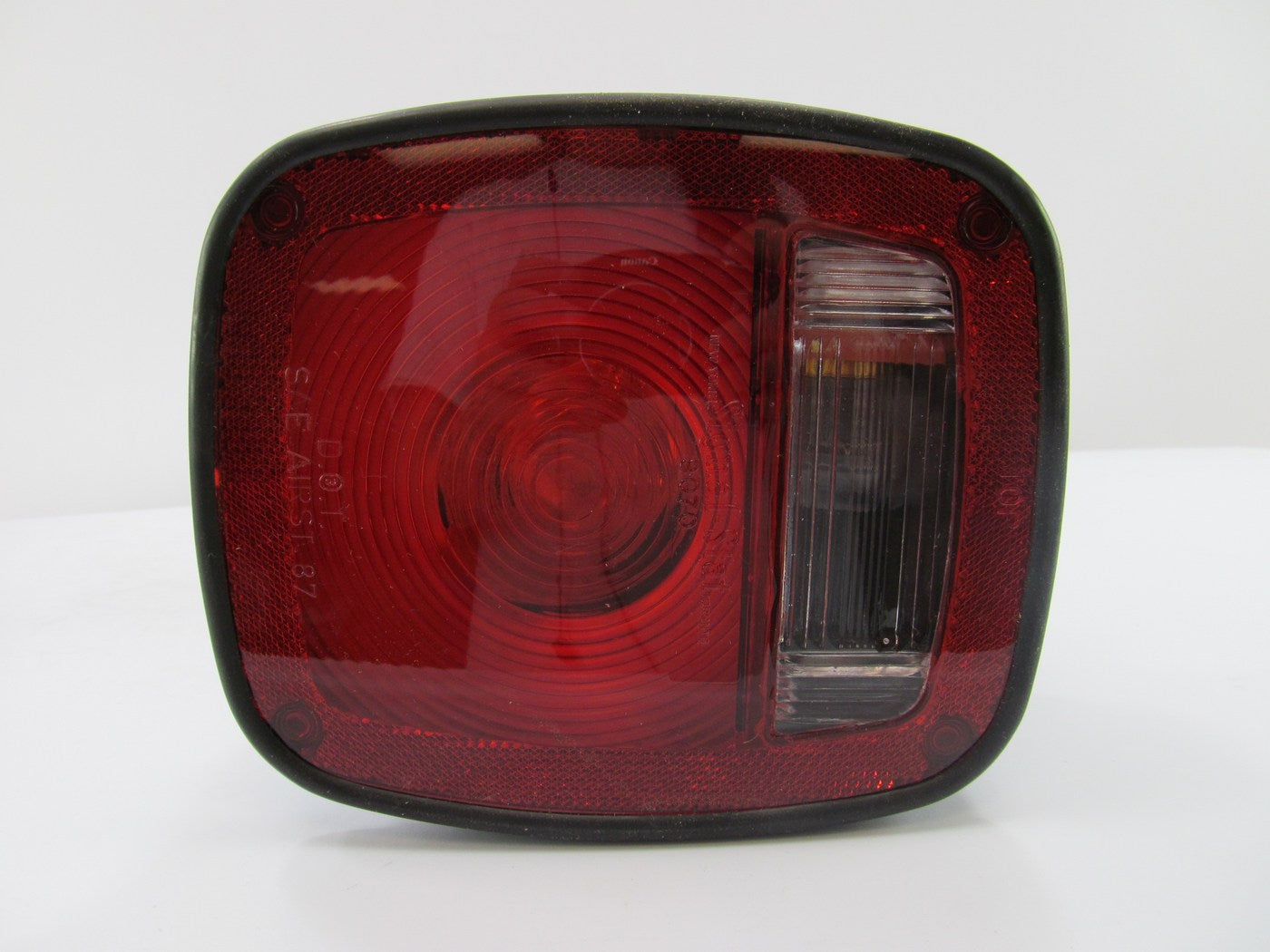 Signal-stat 5013 Incandescent Combination Box Lamp Red/Clear Lens 12V, LH