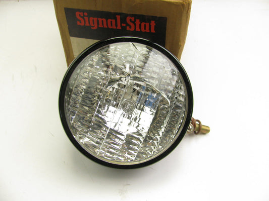 Signal-stat 652W PAR46Utility Spot Light Lamp, 1,600 Candle Power