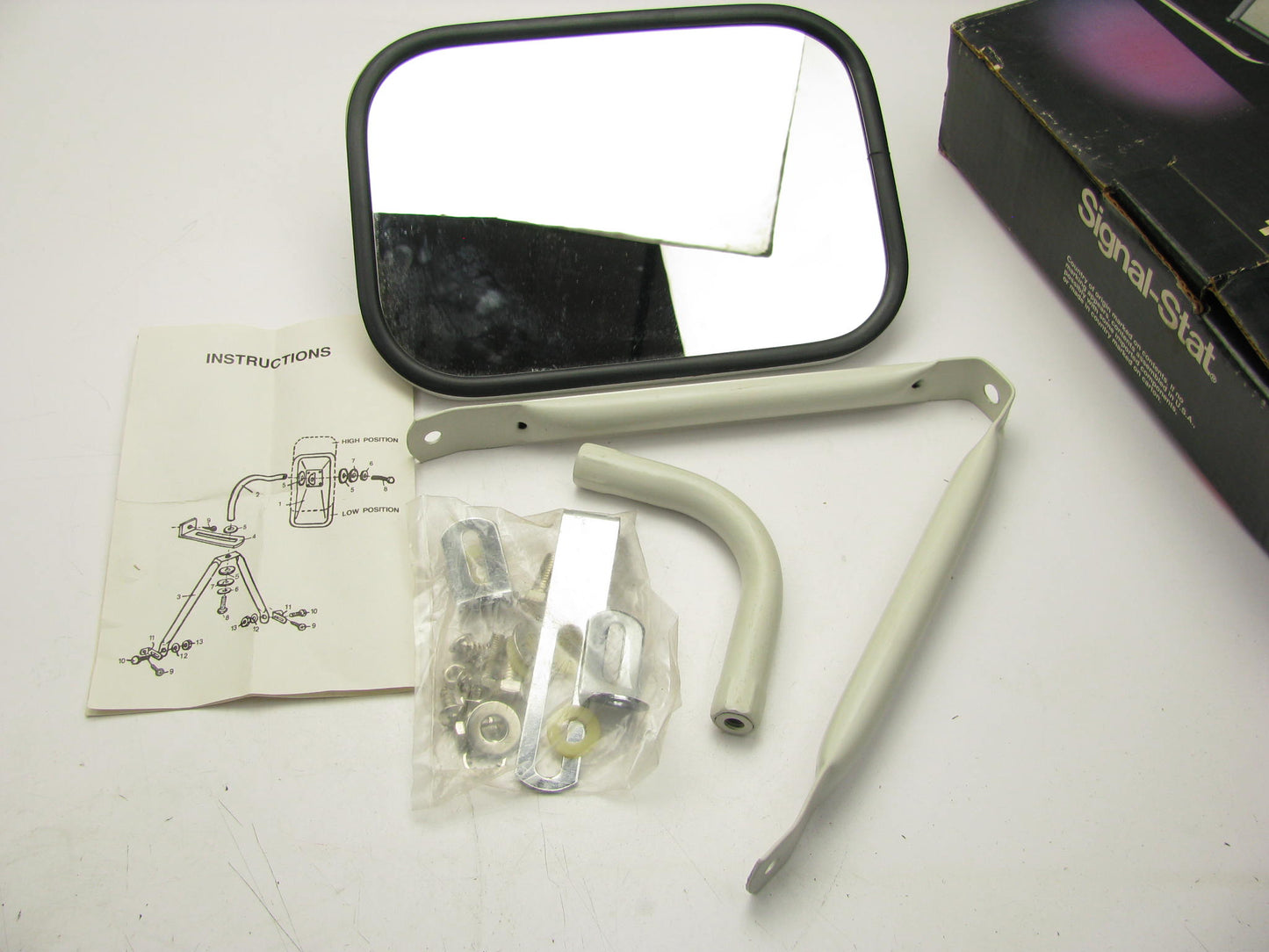 Signal-stat 7546 Universal 10-1/2''x7-1/2'' Steel Mirror Head, White 10.5''x7.5''