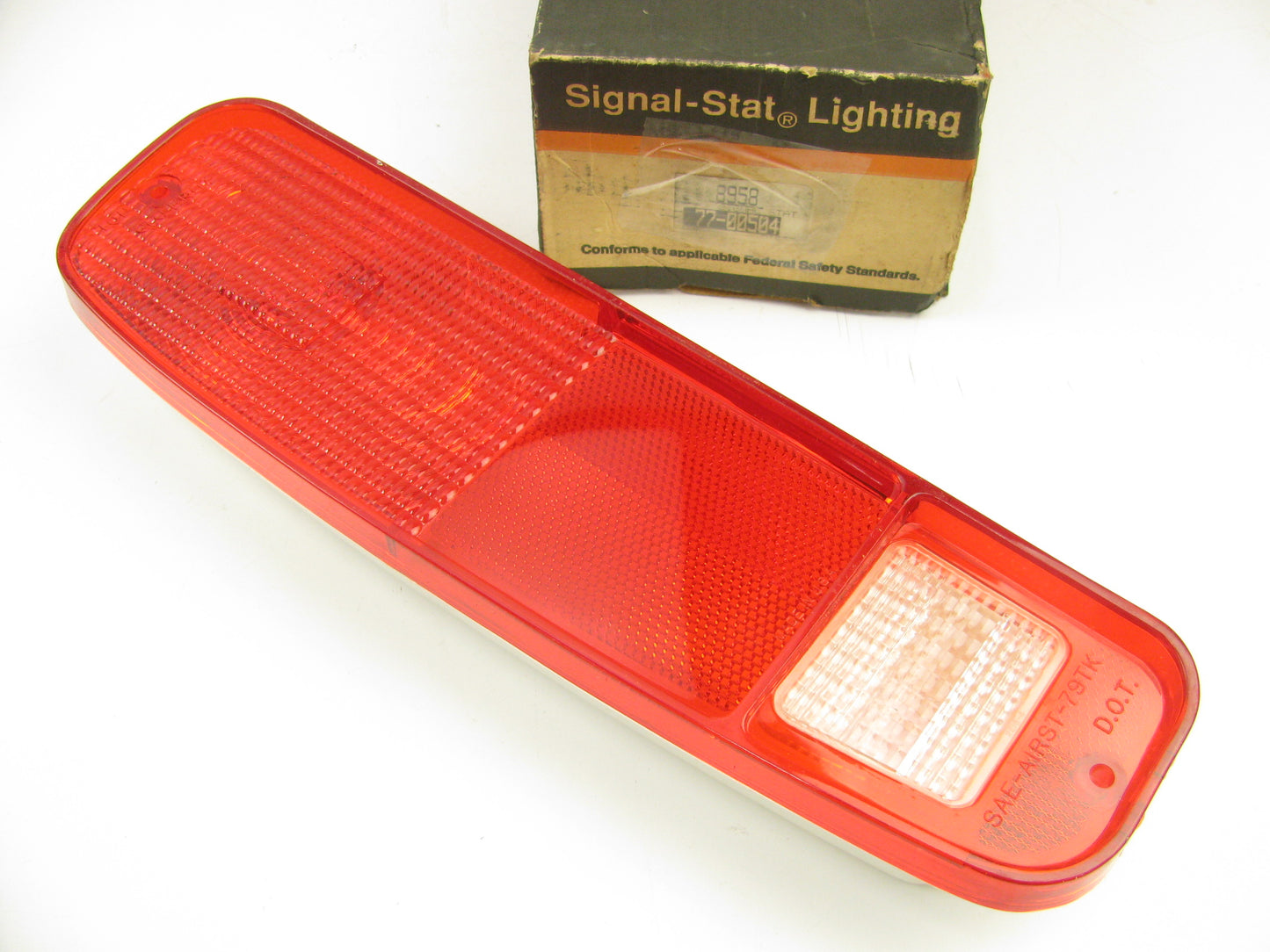 Signal-stat 8958 Left Drivers Side Tail Light Lamp TMC156