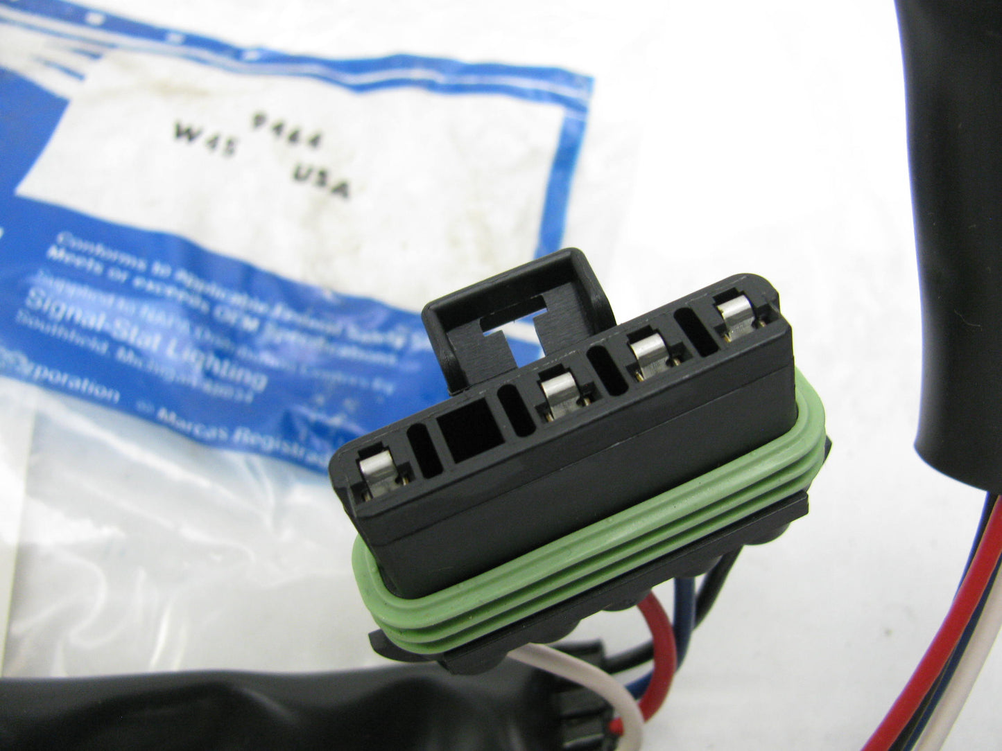 Signal-stat 9464 Tail Light Splice-in Wire Harness Pigtail Connector