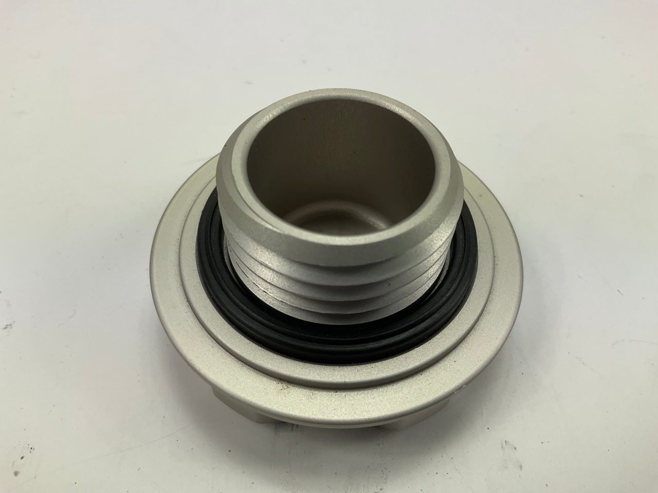 MISSING CENTER EMBLEM - Skunk2 Racing 626-99-0070 Billet Oil Filler Cap Honda