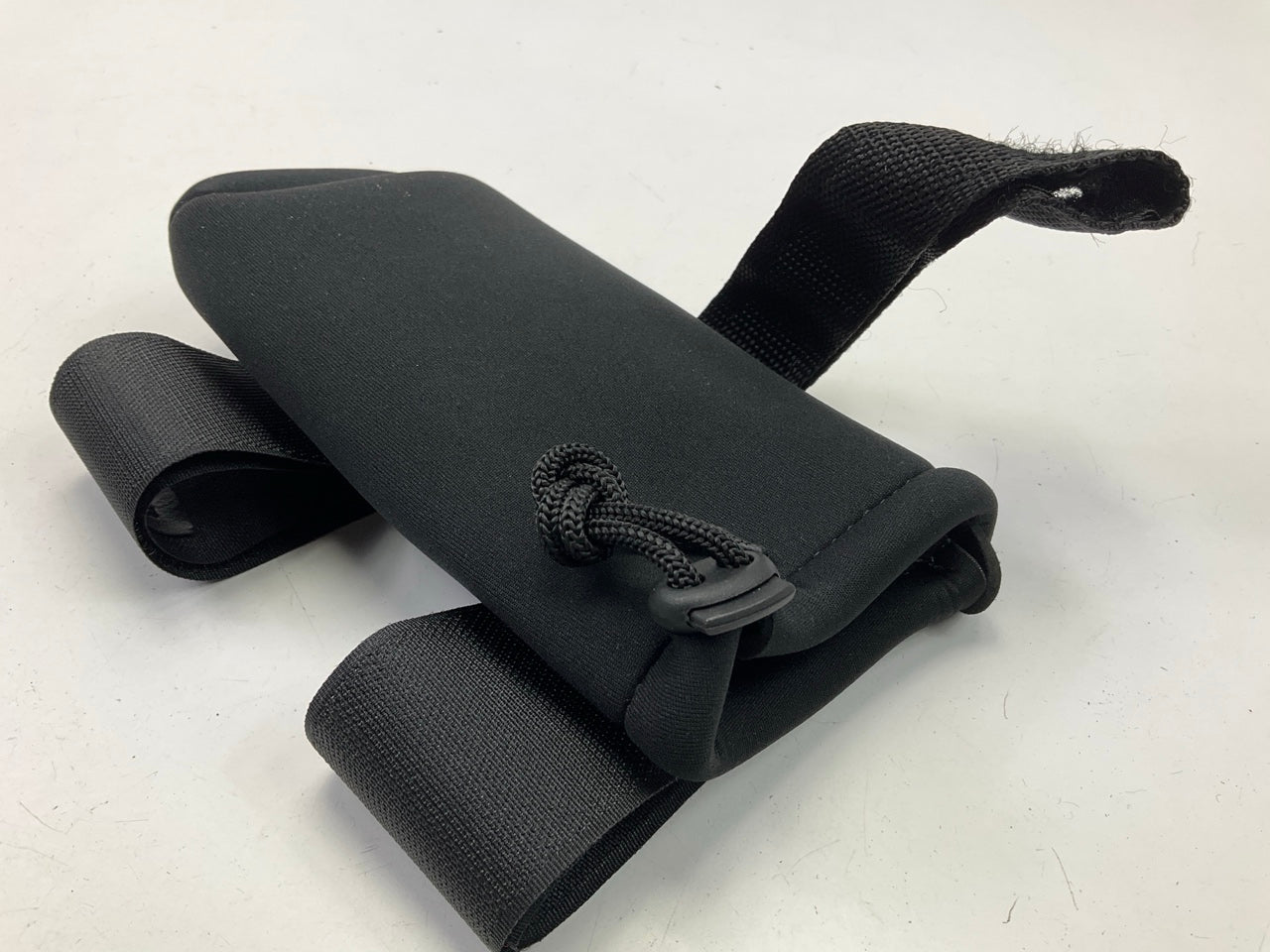 Smittybilt 769530 Fire Extinguisher Holder - Roll Bar Mount - 1lb