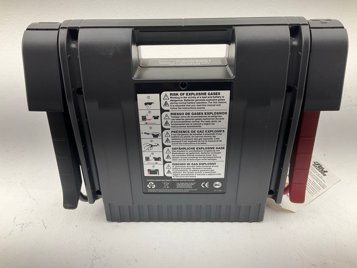 Solar BoosterPAC ES2500C 900 Peak Amp 12V Jump Starter Battery Pack