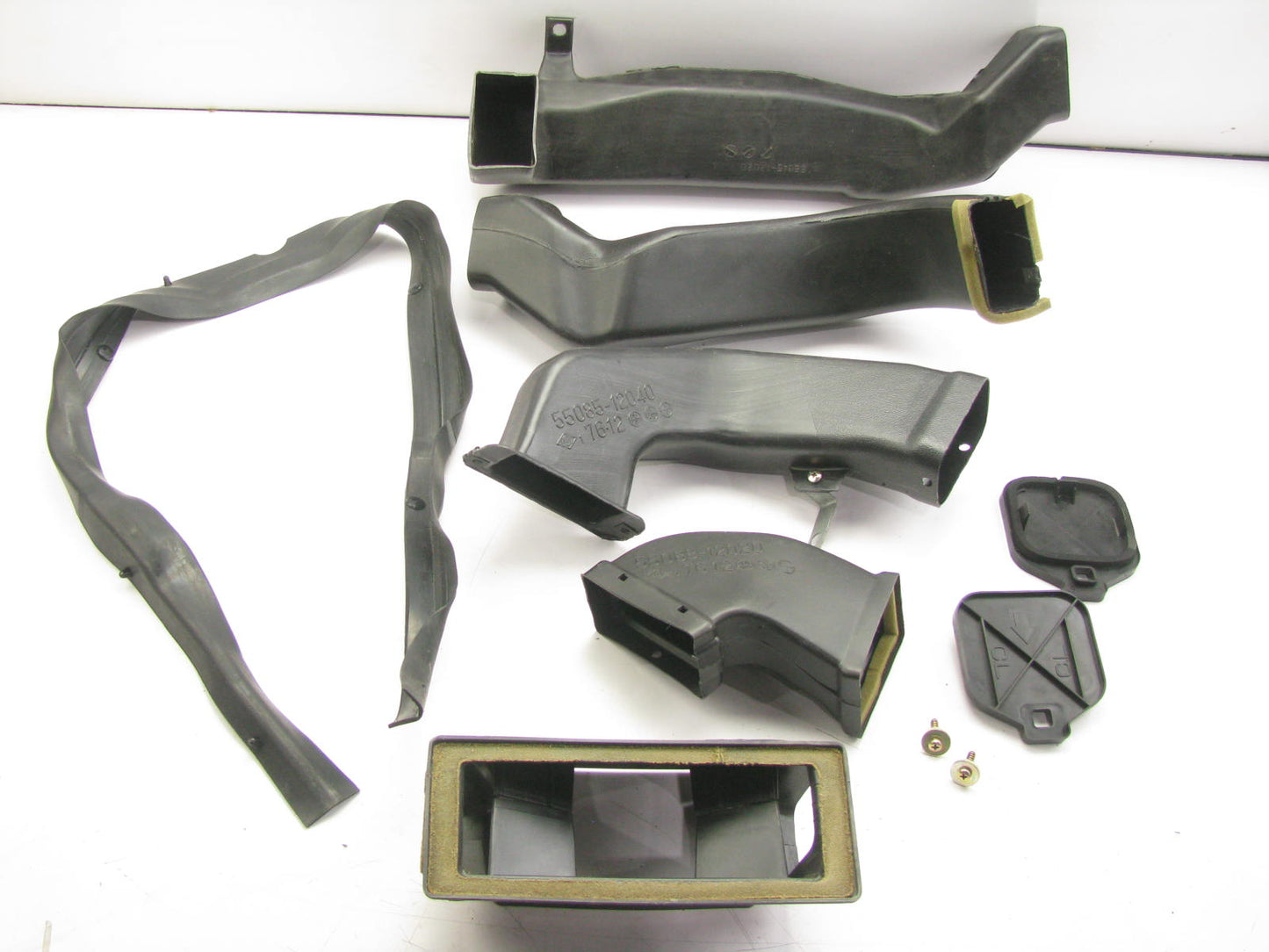 NOS OEM Toyota A/C Duct Work Kit For 1977 Toyota Corolla TE3, 00070-12793