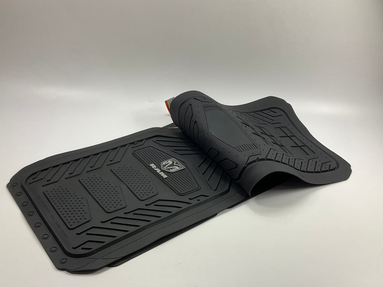 NEW UNBOXED Plasticolor 001672 Black Rubber Floor Mats For Dodge Truck 27''x17.5''