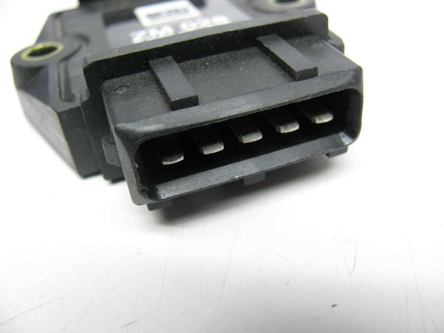 New Out Of Box 0040401028 Ignition Control Module For Volkswagen Audi ZM 028