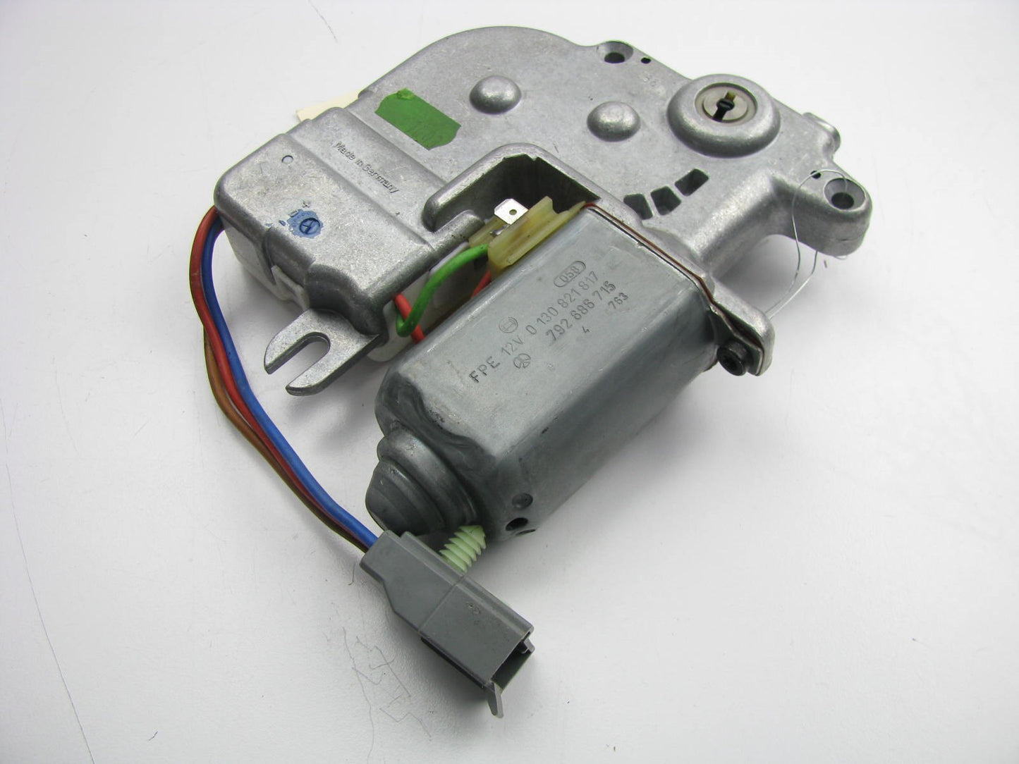 NEW - OUT OF BOX - Sunroof Motor OEM For 1996-2001 Ford Explorer 0130821817