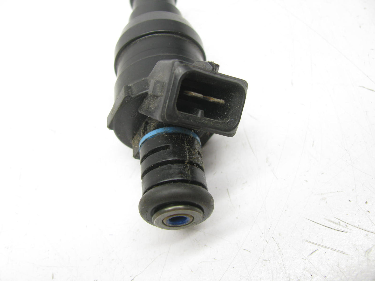 NEW - OUT OF BOX 01D010B Fuel Injector