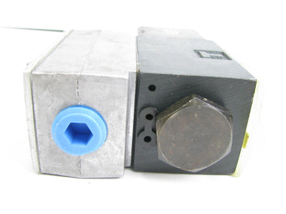 NEW - OUT OF BOX 02-338367 Summa Hydraulic Directional Valve - MADE IN USA
