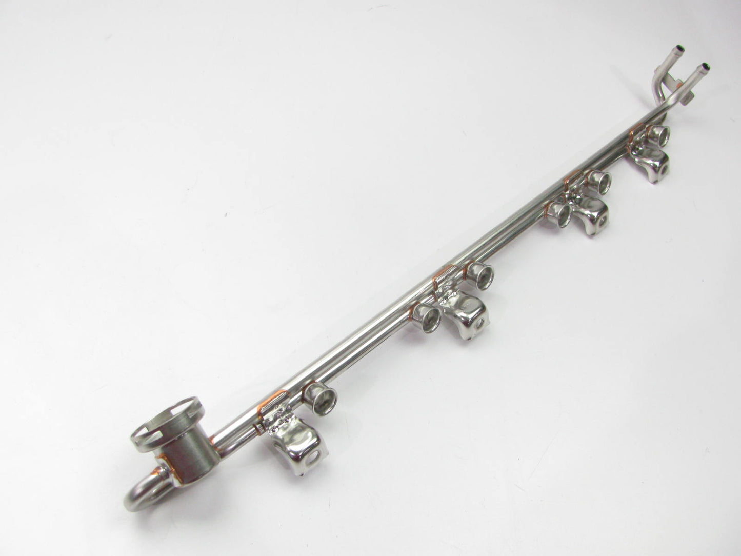 NEW - OUT OF BOX - Fuel Rail OEM For 2001-2002 Volkswagen Jetta 2.8L 021133317K