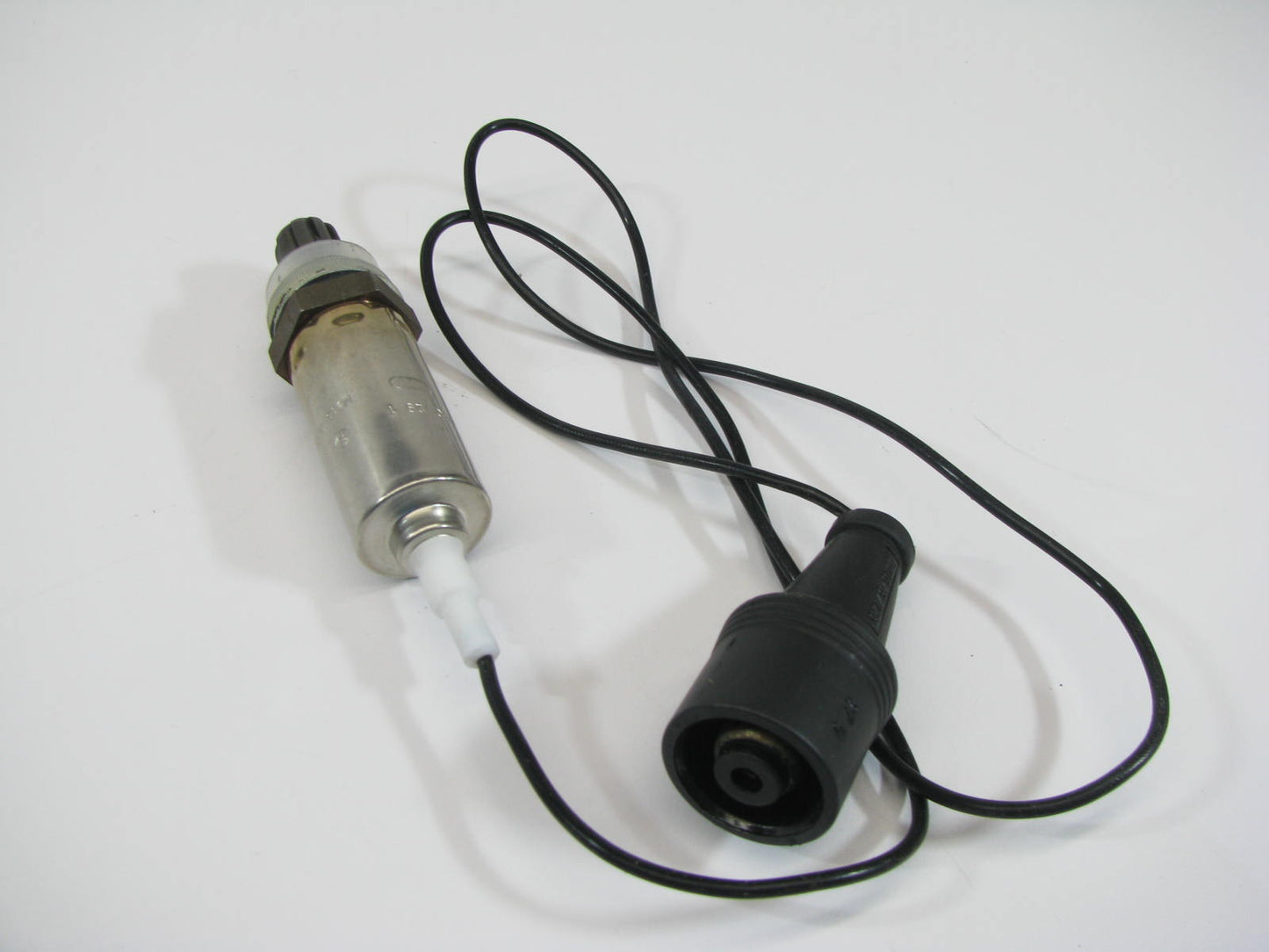 NEW OUT OF BOX Bosch 0258001962 UPSTREAM Oxygen O2 Sensor