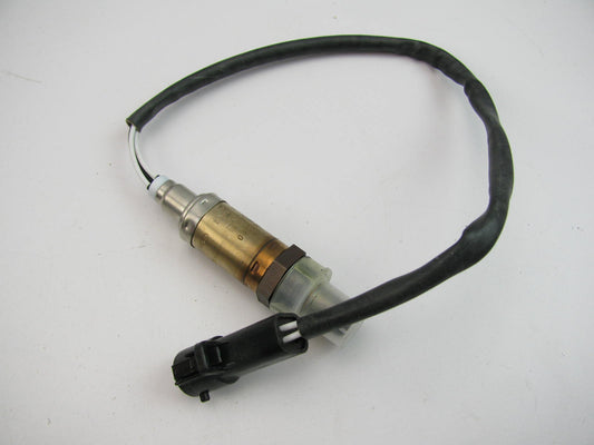 NEW - OUT OF BOX - OEM Bosch 0258003106 Upstream Oxygen O2 Sensor