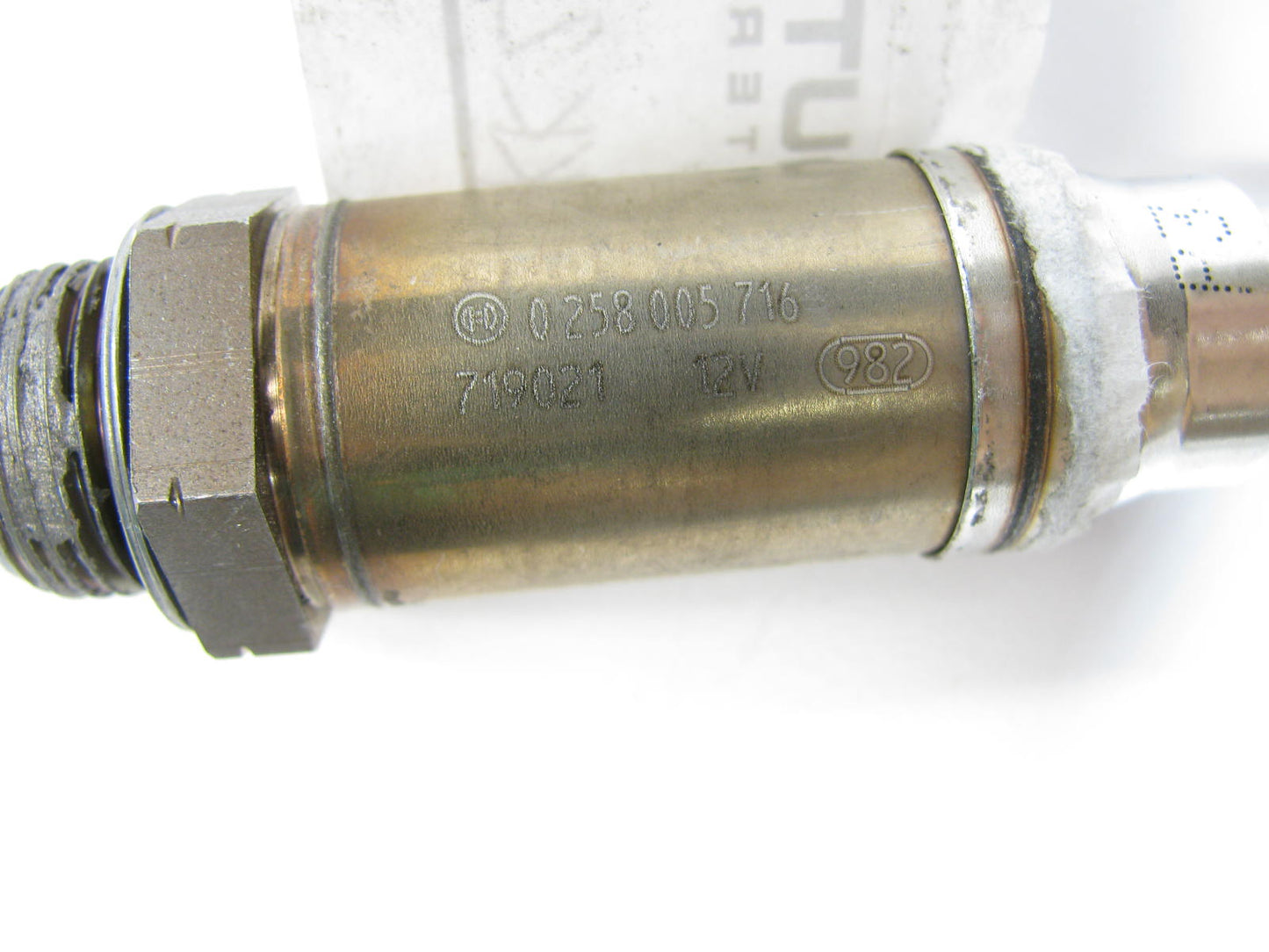 NEW - OUT OF BOX Bosch 0258005716 Oxygen O2 Sensor