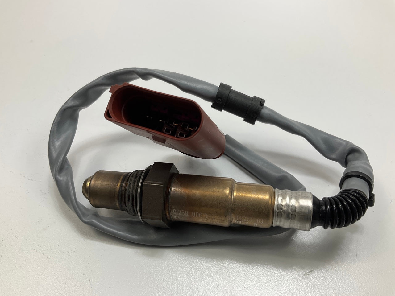 NEW - OUT OF BOX BOSCH 0258006373 Downstream Oxygen O2 Sensor