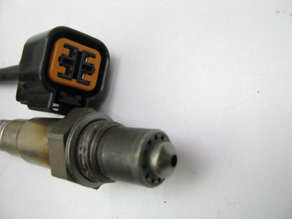 NEW - OUT OF BOX Genuine BOSCH 0258006595 Oxygen Sensor 0-258-006-595