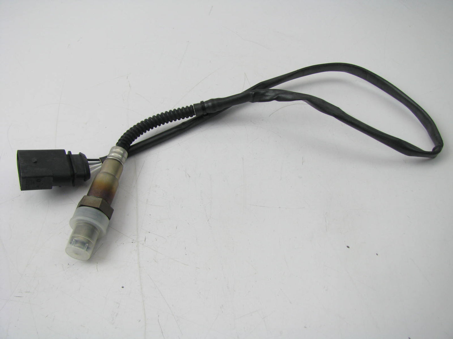 NEW - OUT OF BOX BOSCH 0258010032 Oxygen O2 Sensor - Upstream / Downstream