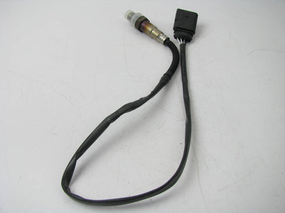 NEW - OUT OF BOX BOSCH 0258010032 Oxygen O2 Sensor - Upstream / Downstream