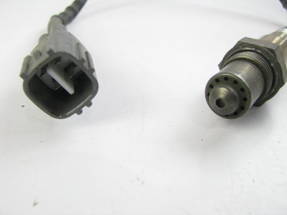NEW UNBOXED  Bosch 13354 / 0258986606 - Oxygen Sensor