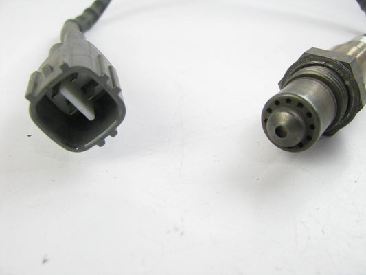 NEW UNBOXED  Bosch 13354 / 0258986606 - Oxygen Sensor