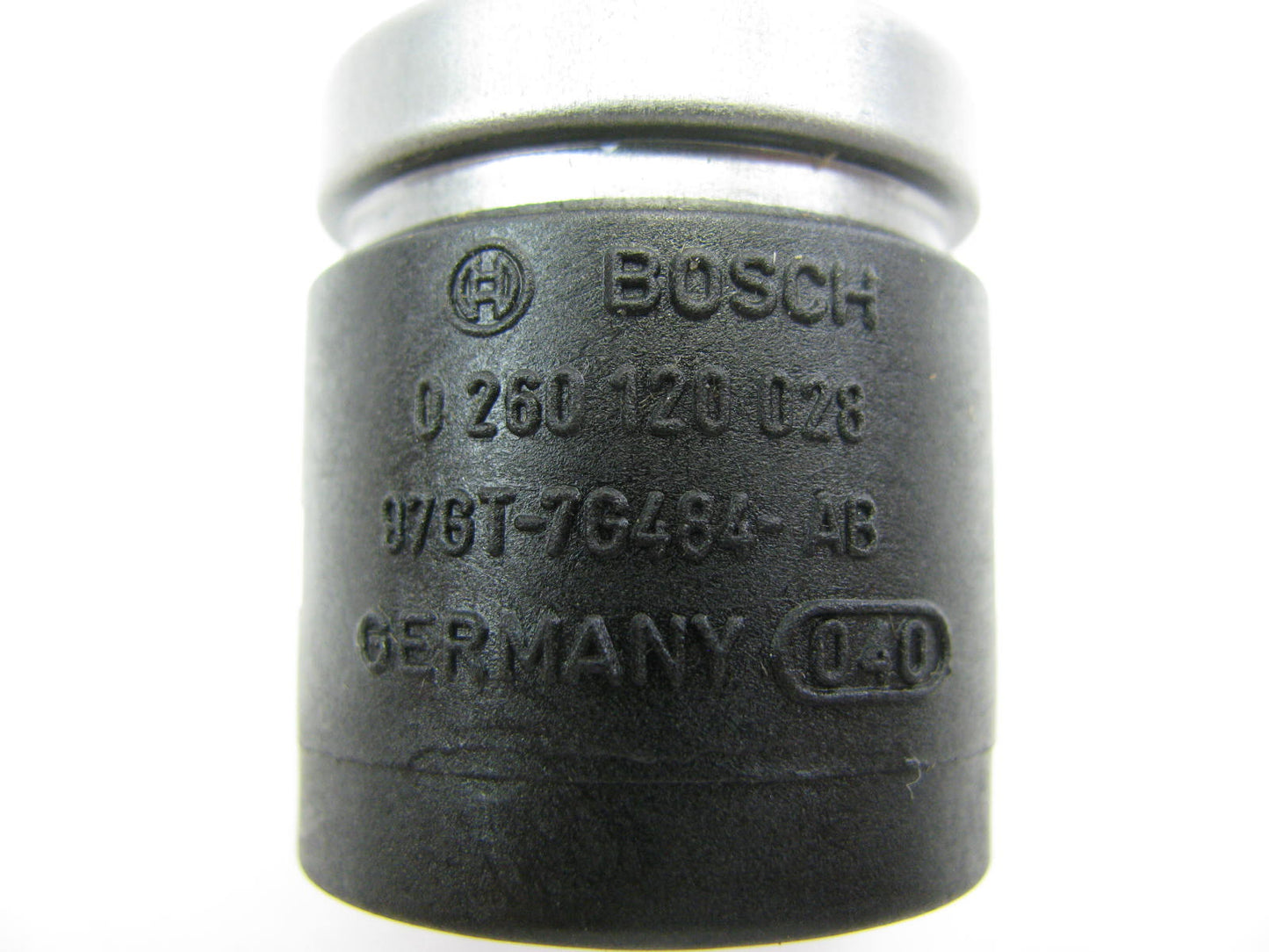 NEW - OUT OF BOX Bosch 0260120028 Auto Trans Control Solenoid