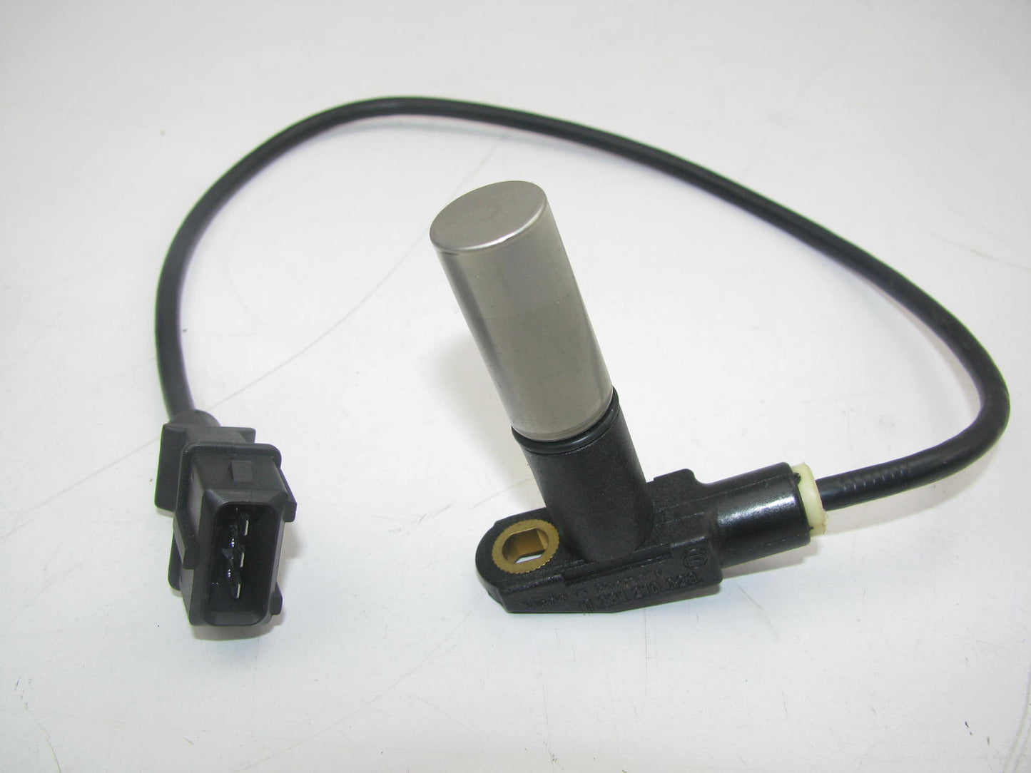 NEW UNBOXED BOSCH 0261210028 Camshaft Position Sensor 1985-87 BMW 2.5L 2.7L E30